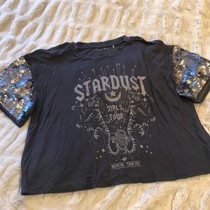 Stardust crop T-shirt with sequin sleeves